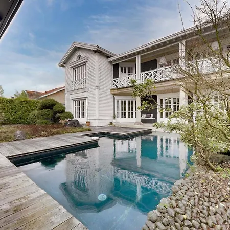 Very Beautiful Family House With Pool Gasthuis *